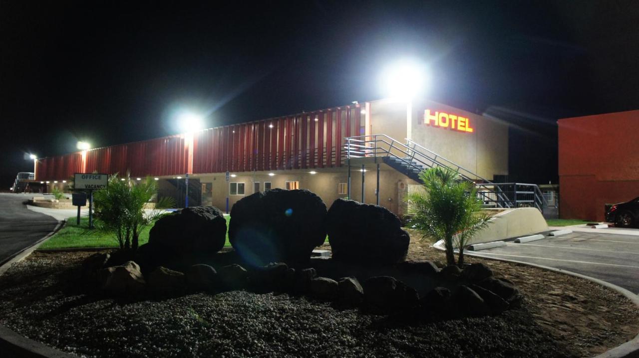 Apple Valley Hotel & Lodge エクステリア 写真